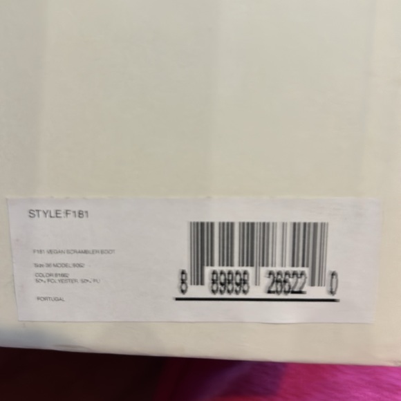 Simon Miller * new in box * vegan leather red boots*size 6 - Picture 13 of 13